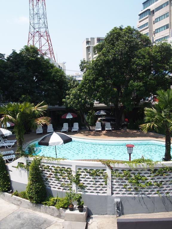 Retroasis Hotel Bangkok Eksteriør billede
